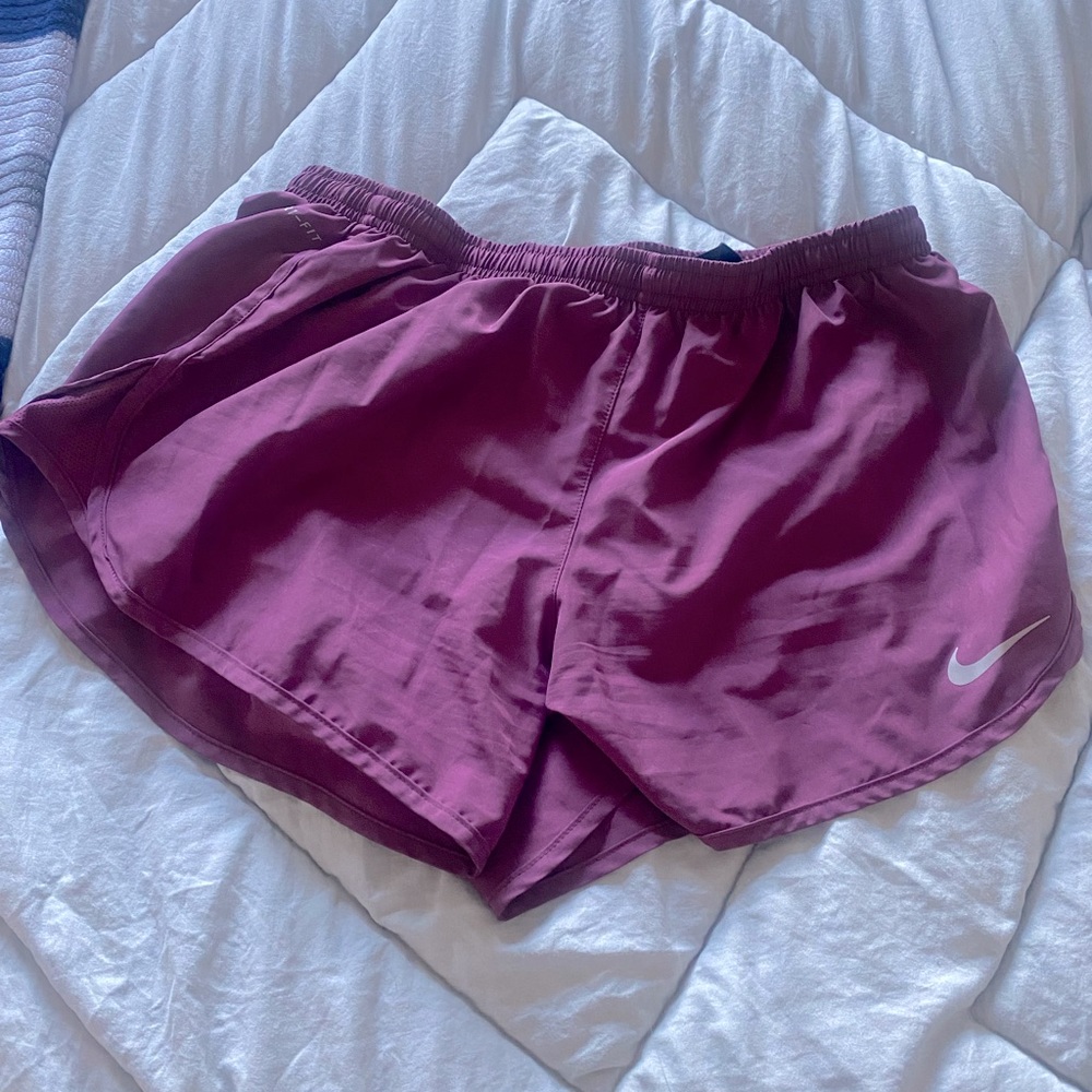 Nike Dri-fit shorts 💗